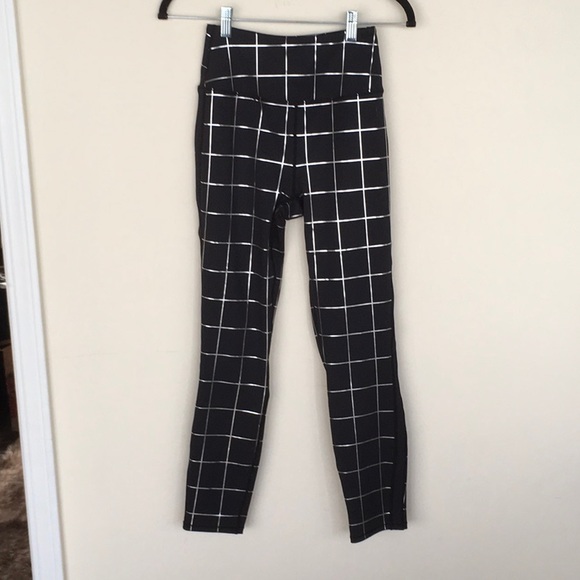 Good American Pants - NWT Good American Silver Windowpane Leggings